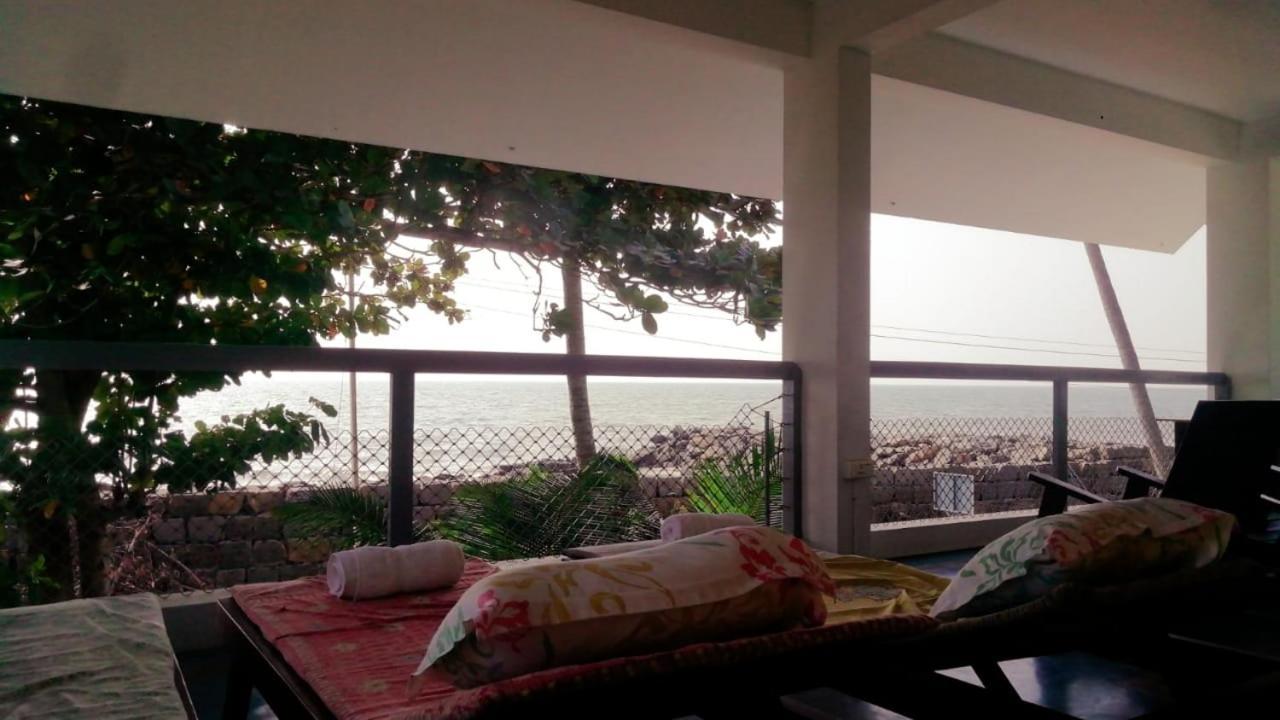 Chameleon Beach Lodge By Peace Rob Hotels Cherai Beach Εξωτερικό φωτογραφία